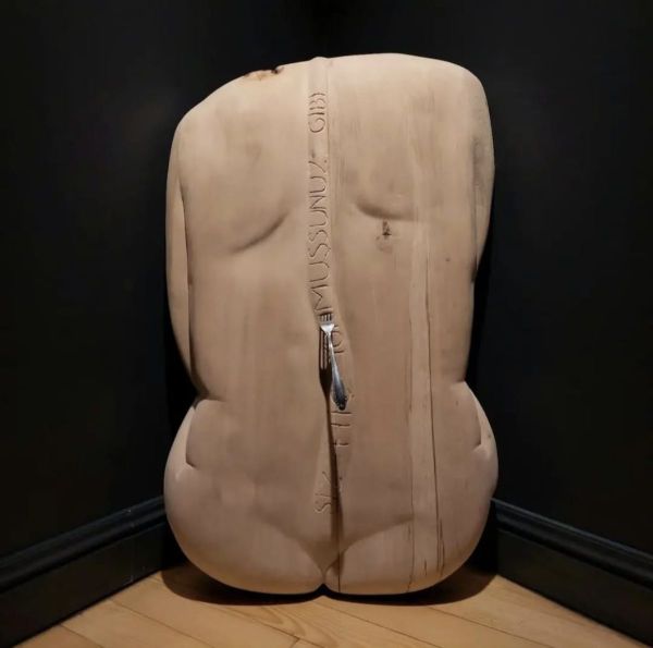 As if you've never Been Here, 2022, Linden Tree and Steel Fork, 90 x 56 x 20 cm.