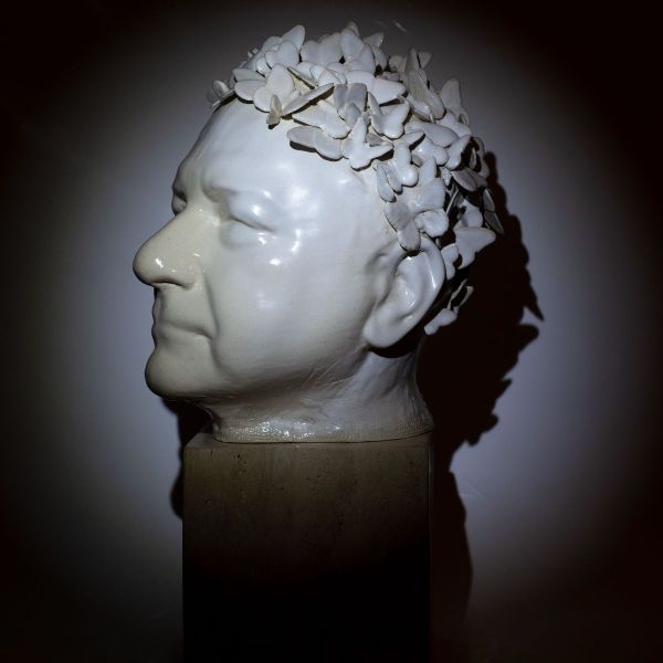 @Yavuzus, 2023, Porcelain, 30 x 30 cm. Hacim 50.