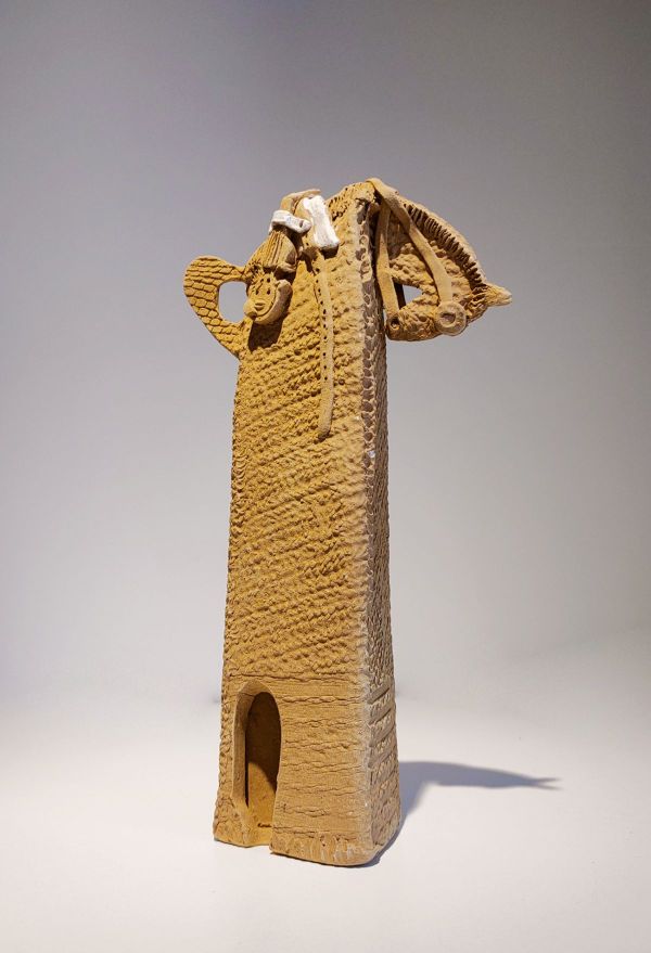 Knights No:11, 2023, Red clay, 1130°, 28 x 14 x 6 cm.