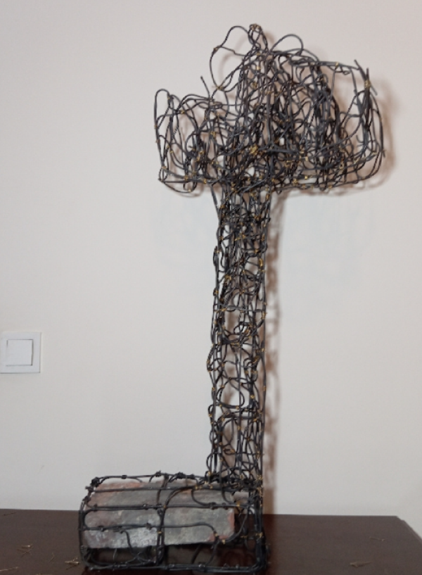 Tree, 2025, Metal (karatel, brass wire), 50 x 40 x 93 cm.