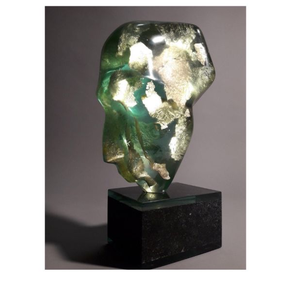 Portrait, 2022, Glass and Leaf Gold, 10 x 19 x 35cm.