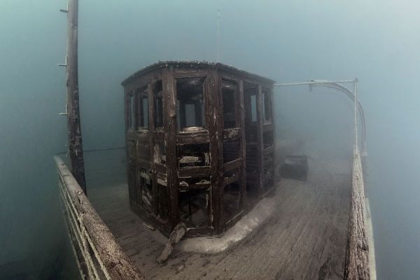 Van 2018, 2018, Unique Archival Pigment Print, 75 x 110 cm.