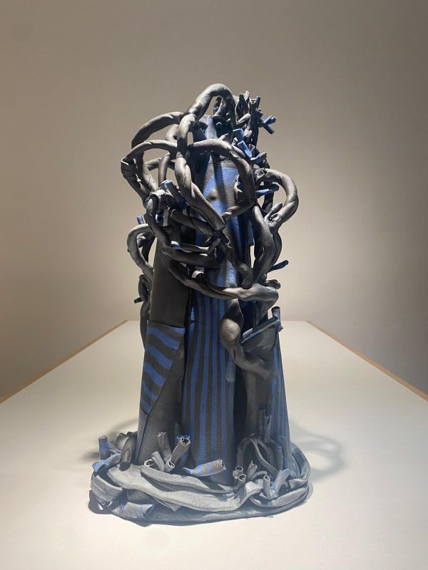 Sar Sarmala 2, 2025, Colored porcelain, 1230 degrees, hand-shaped and plate technique, h: 48cm çap: 30cm