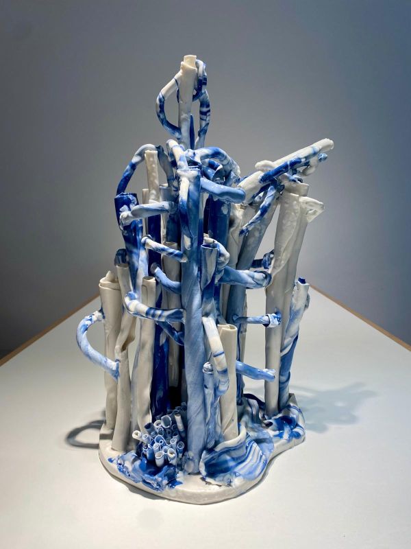 Mavinin Hafızası, 2025, Colored porcelain, 1230 degrees, hand-shaped and plate technique, h:45cm*50cm